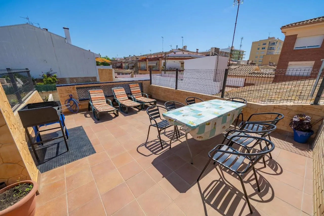 Homeholidaysrentals Benoit - Costa Barcelona Пинеда-де-Мар Дом отдыха