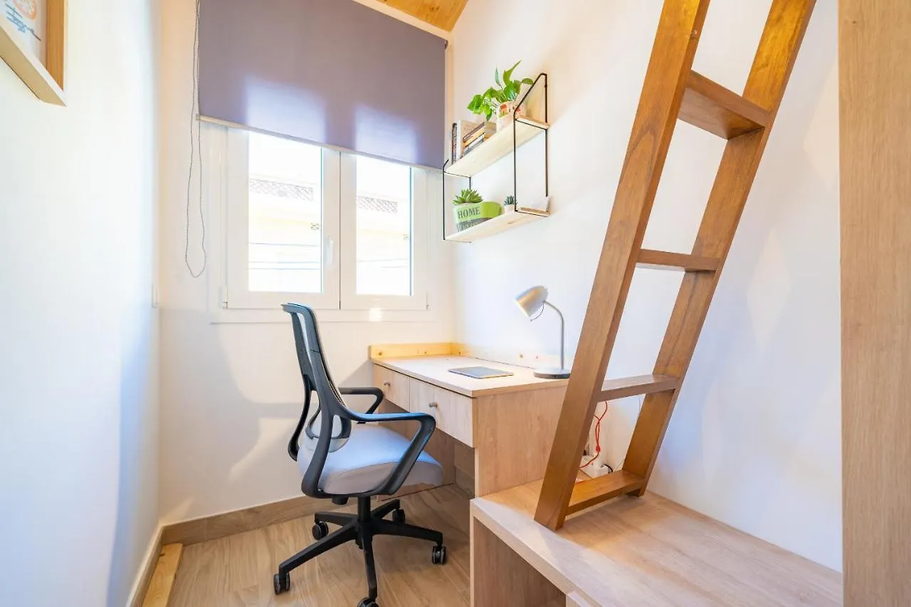 Homeholidaysrentals Benoit - Costa Barcelona Пинеда-де-Мар 0*,