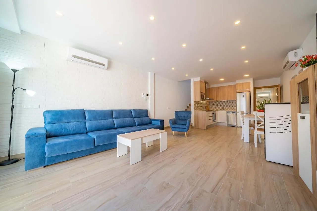 Homeholidaysrentals Benoit - Costa Barcelona Pineda de Mar 0*,