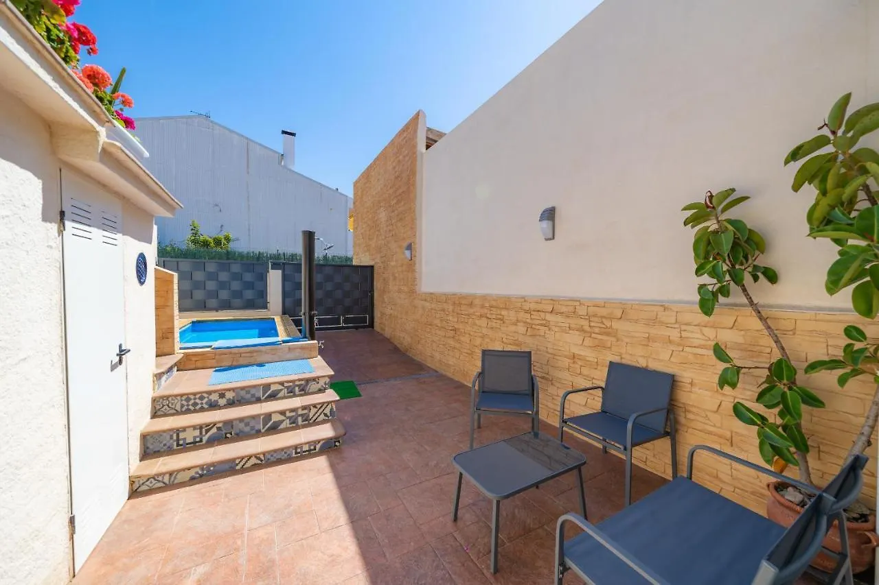 Homeholidaysrentals Benoit - Costa Barcelona Pineda de Mar 0*,