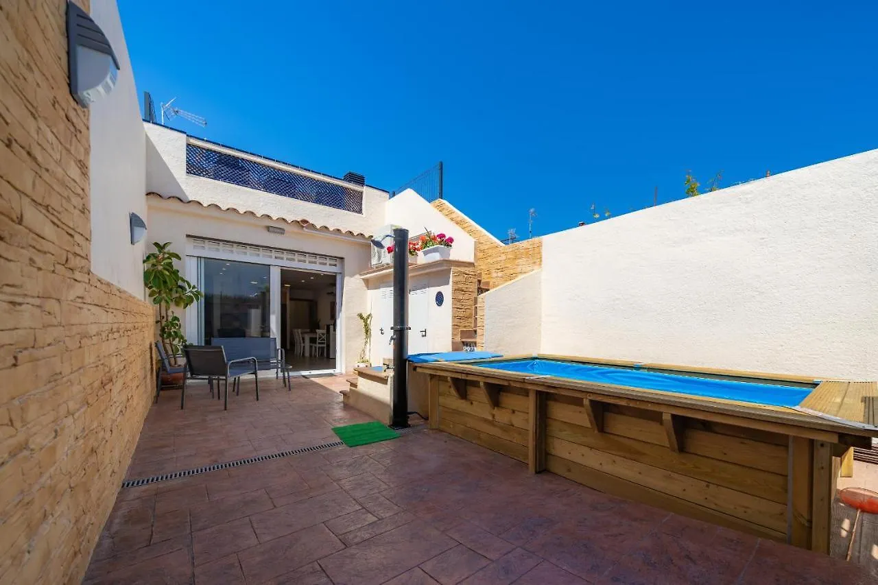 Homeholidaysrentals Benoit - Costa Barcelona Pineda de Mar Spain